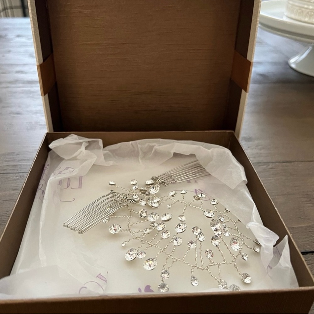 Swarovski Crystal Bridal Hair Piece - Picture 4 of 7